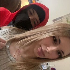 Meet your Posher, Paege